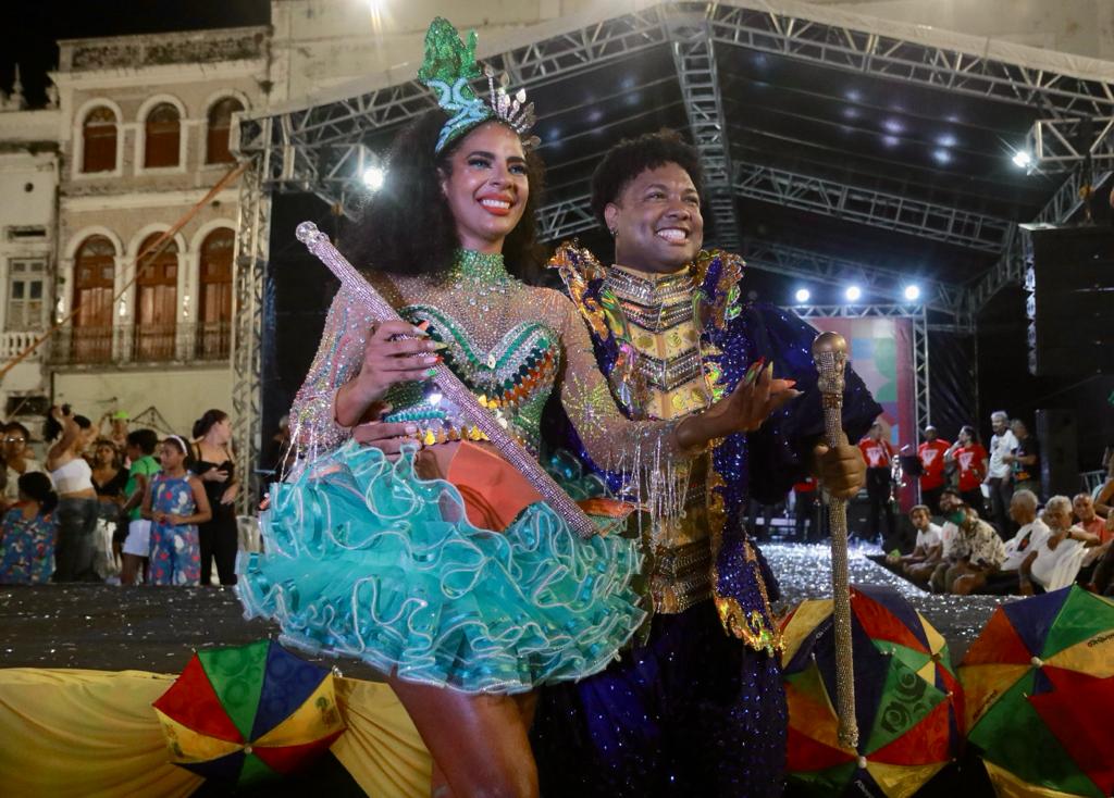 Mayara Araújo e Bruno Henrique, a rainha e o rei do Carnaval 2023 do Recife