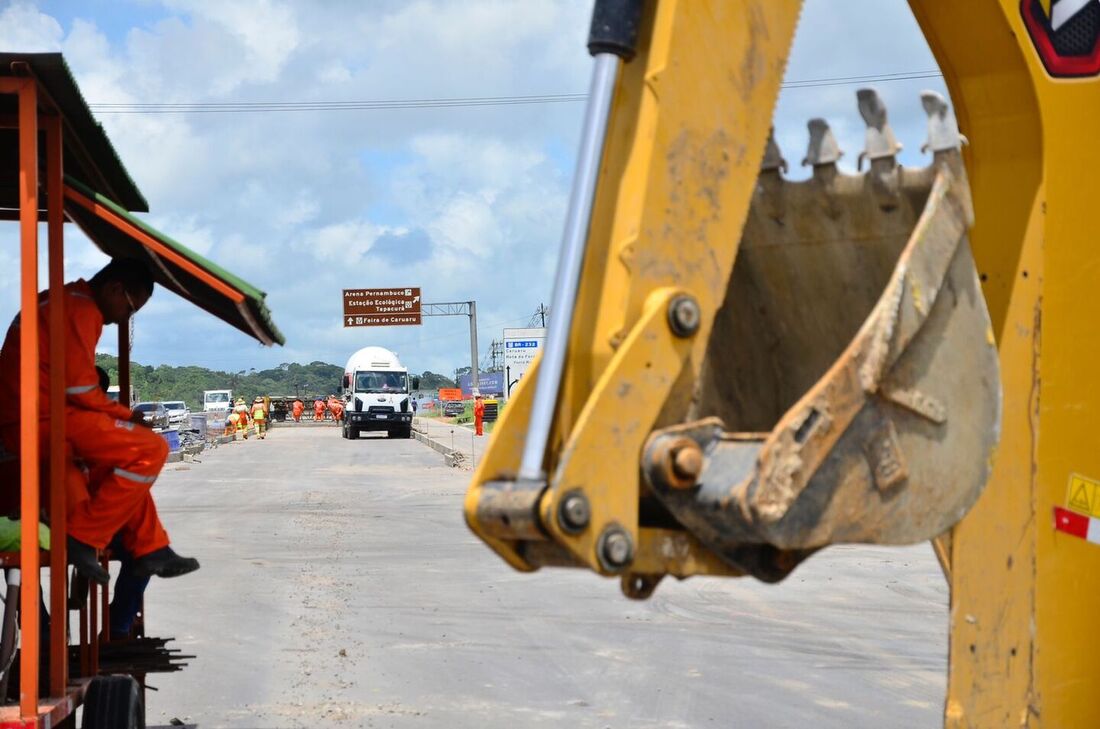 Desvio final da obra de triplicação na BR-232