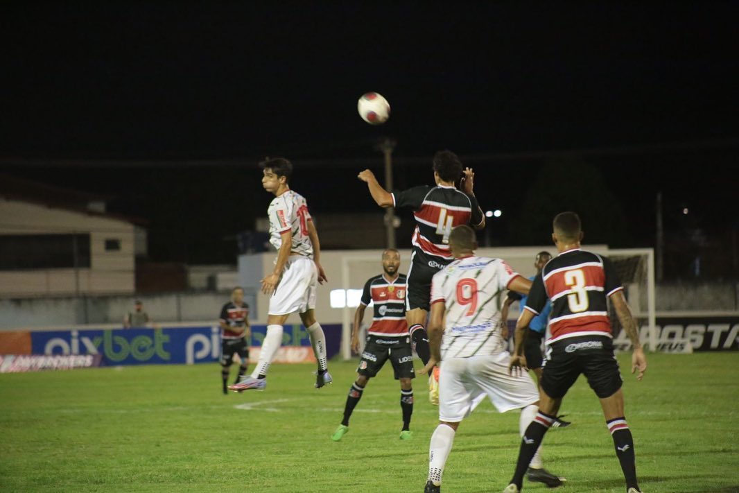 Lance de Petrolina 0x0 Santa Cruz