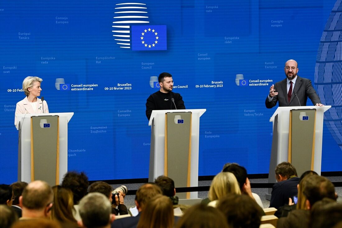 Zelensky agradece à UE por apoio e pede rapidez na entrega de armas