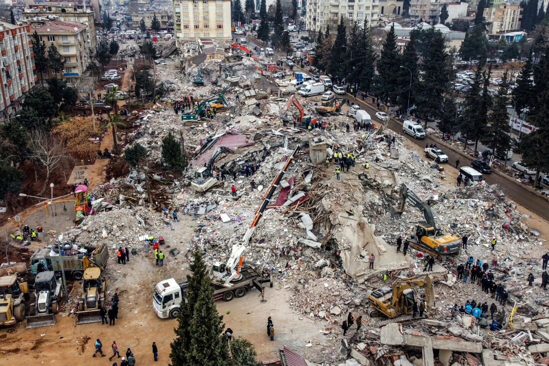 Destruição causada pelo terremoto em Kahramanmaras, na Turquia