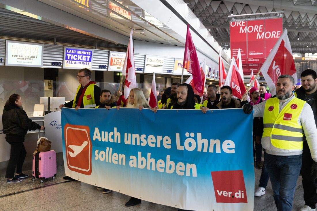 Greve paralisa oito aeroportos na Alemanha