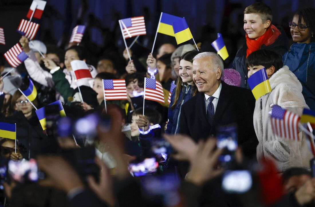 O presidente Joe Biden discursou na Polônia antes do primeiro aniversário da invasão da Rússia