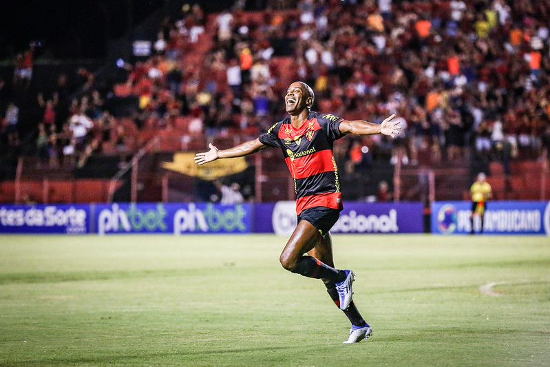 Fabinho, autor do treceiro gol Rubro-Negro na vitória diante do Afogados 