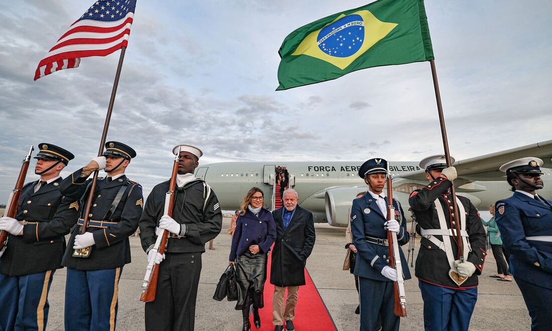 Presidente do Brasil Luiz, Inácio Lula da Silva, acompanhado da primeira-dama Janja Lula da Silva e da comitiva presidencial