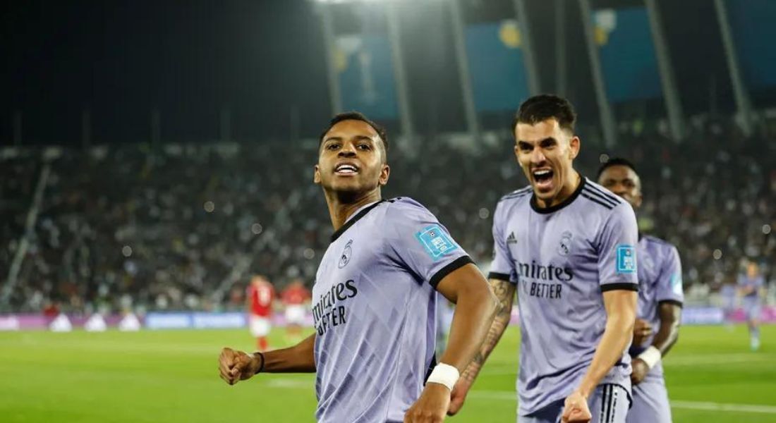 Rodrygo comemora seu gol sobre o Al Ahly, na semifinal do Mundial de Clubes