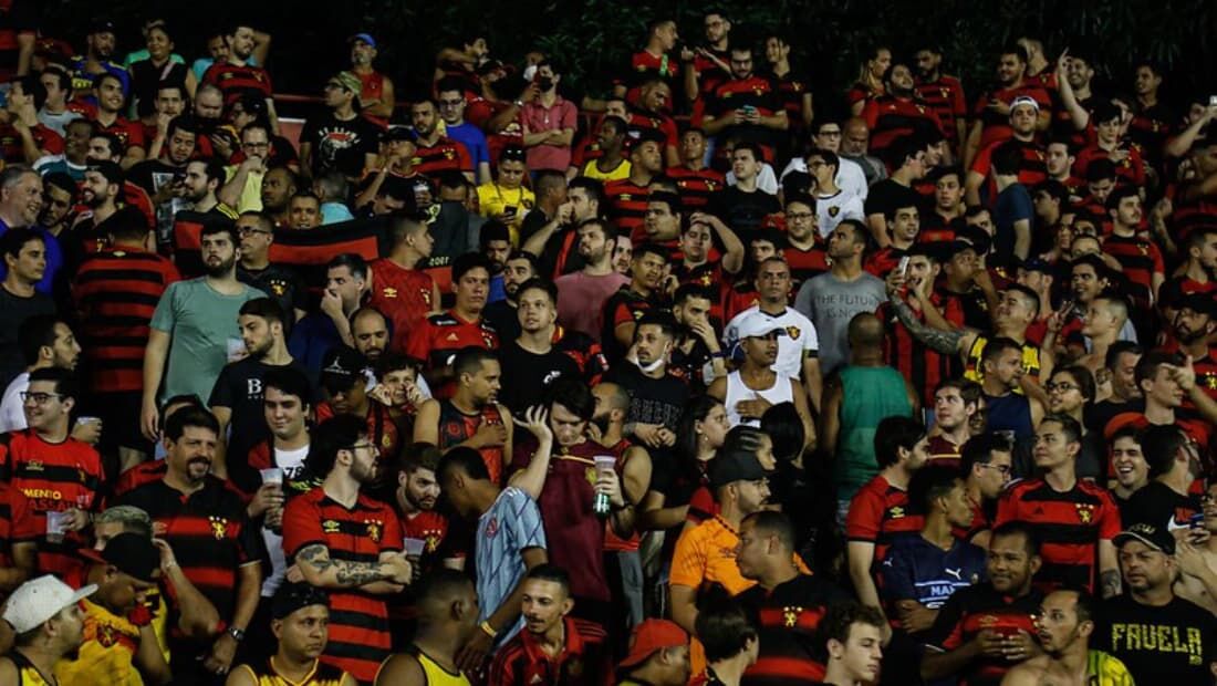 Torcida do Sport nos Aflitos 