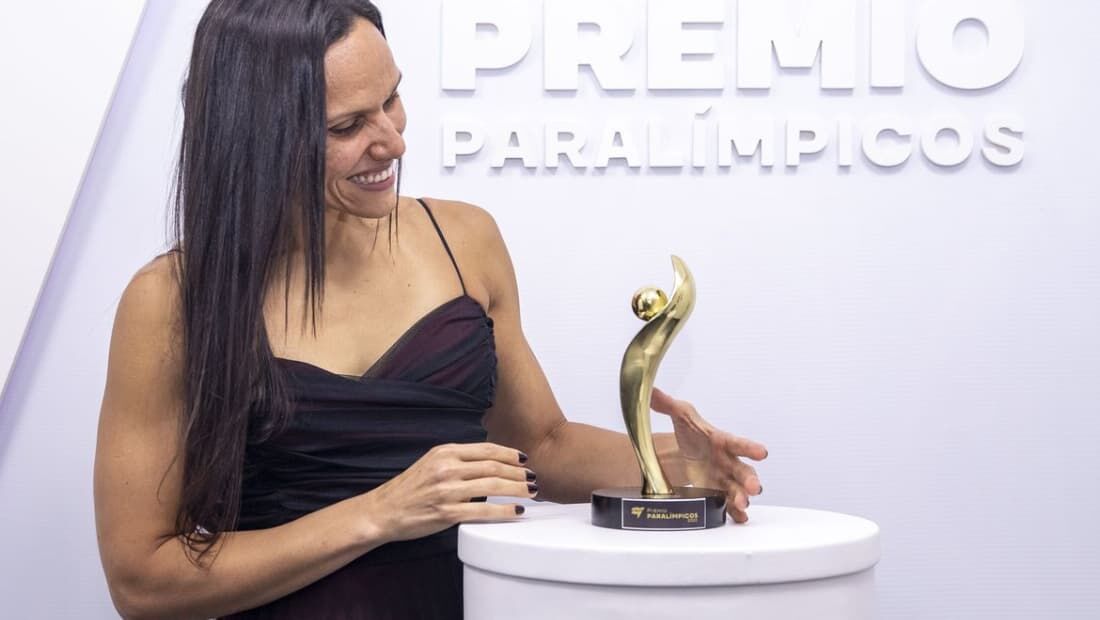 Carol Santiago, nadadora pernambucana, eleita melhor atleta paralímpica do Brasil na temporada