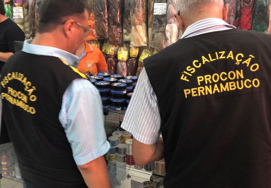 Procon Pernambuco apreende 33 pomadas modeladoras capilares proibidas