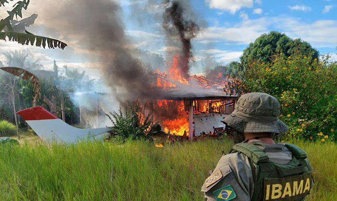 Equipes do Ibama, da Funai e da Força Nacional de Segurança Pública destruíram bens que serviram de apoio a garimpeiros