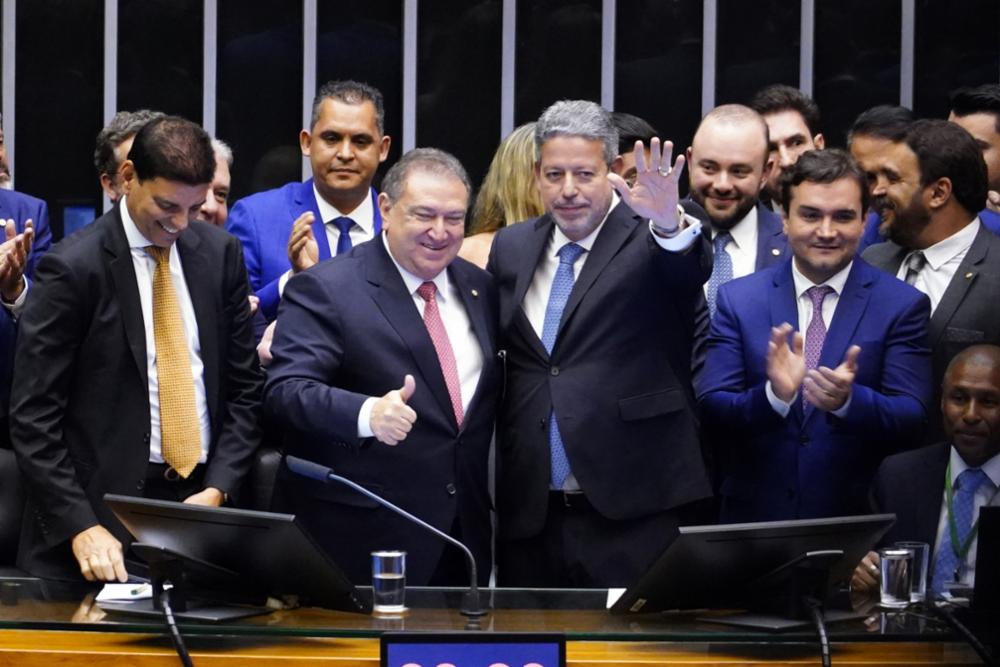 Arthur Lira é reeleito presidente da Câmara dos Deputados