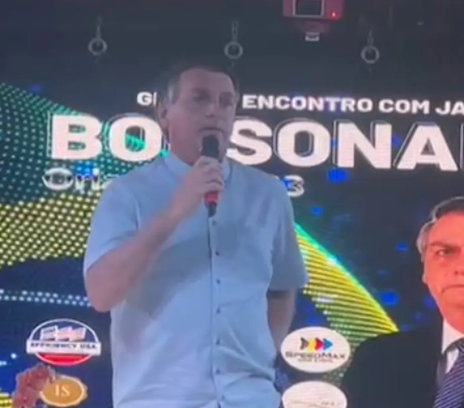 O ex-presidente Jair Bolsonaro discursou para apoiadores em evento na Flórida (EUA) 