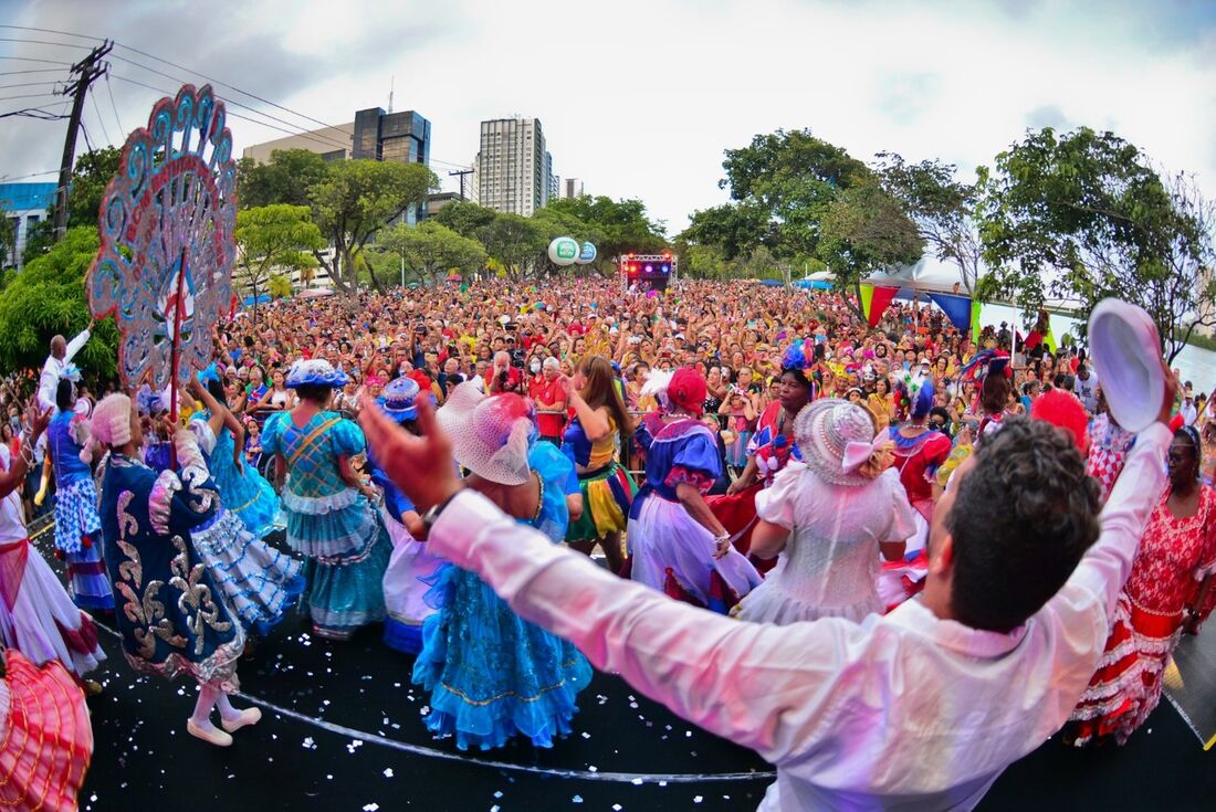 24&ordm; Encontro de Blocos de Pau e Cordas  Aurora dos Carnavais 