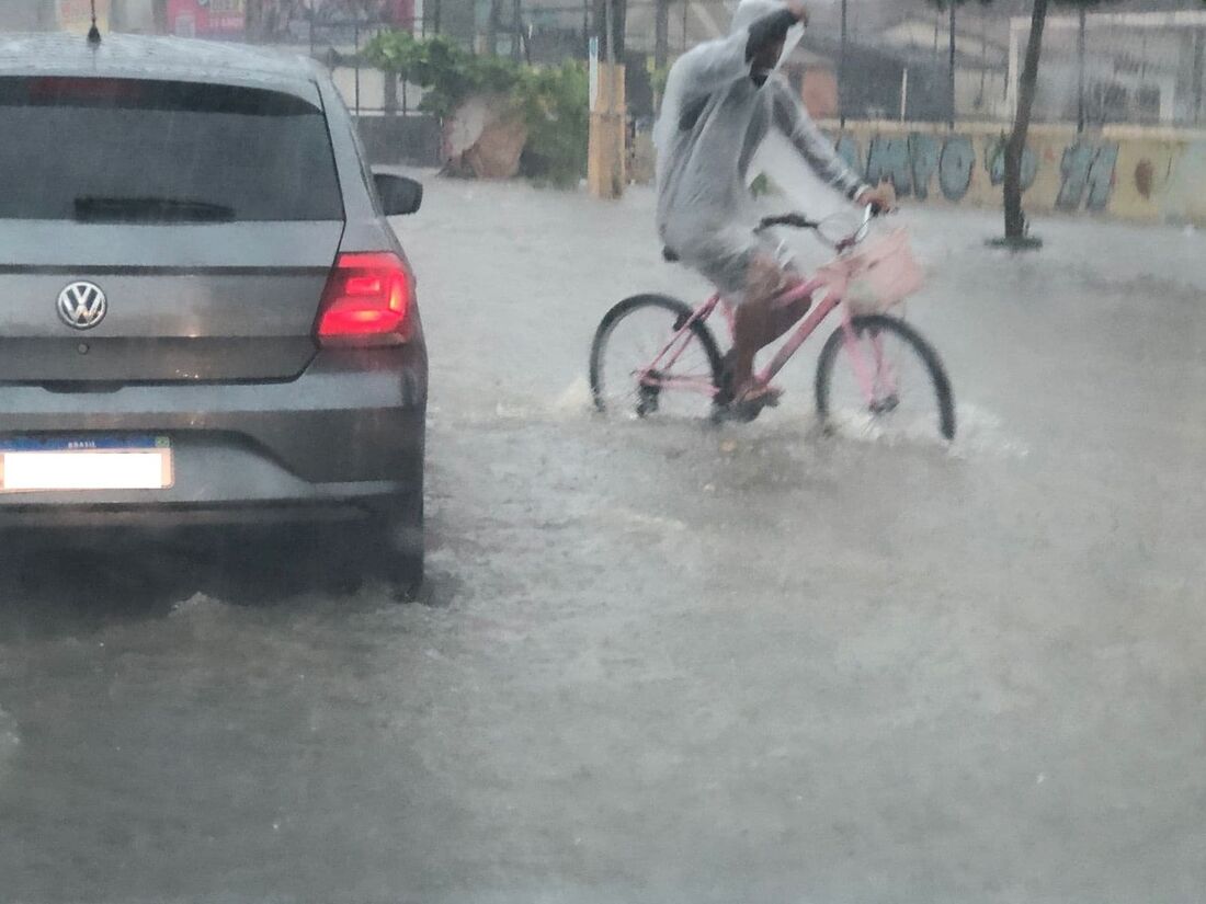 No Recife, choveu, em horas, muito mais do que o previsto para todo o mês de fevereiro 