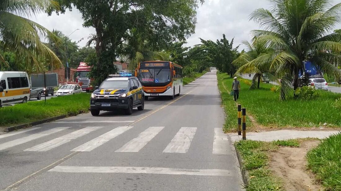 A PRF alerta que o trecho não permite ultrapassagens