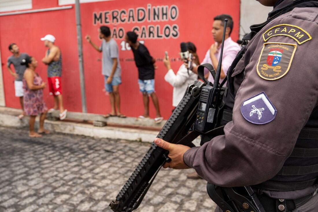 Ataques no estado do Rio Grande do Norte, que começaram na noite de segunda-feira, foram planejados de dentro da prisão por líderes de gangues como um protesto contra as condições das prisões