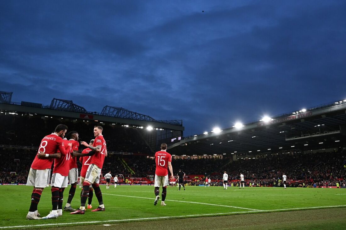 Clássico de Manchester pela final da Copa da Inglaterra é destaque