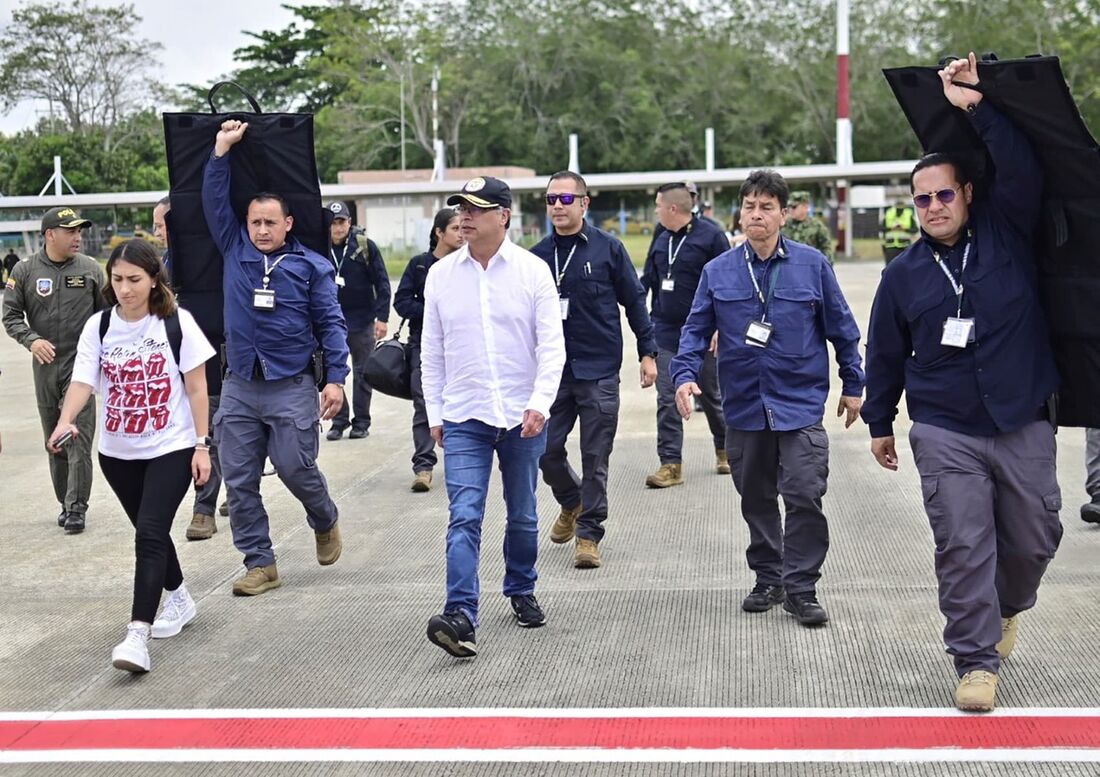 Presidente Gustavo Petro declarou guerra novamente por ataques contra a população civil e as forças públicas