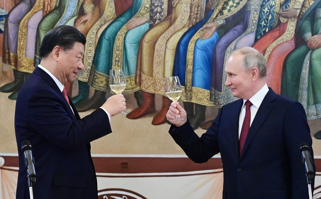 Xi deixa a Rússia após reunião com Putin para iniciar uma 'nova era'