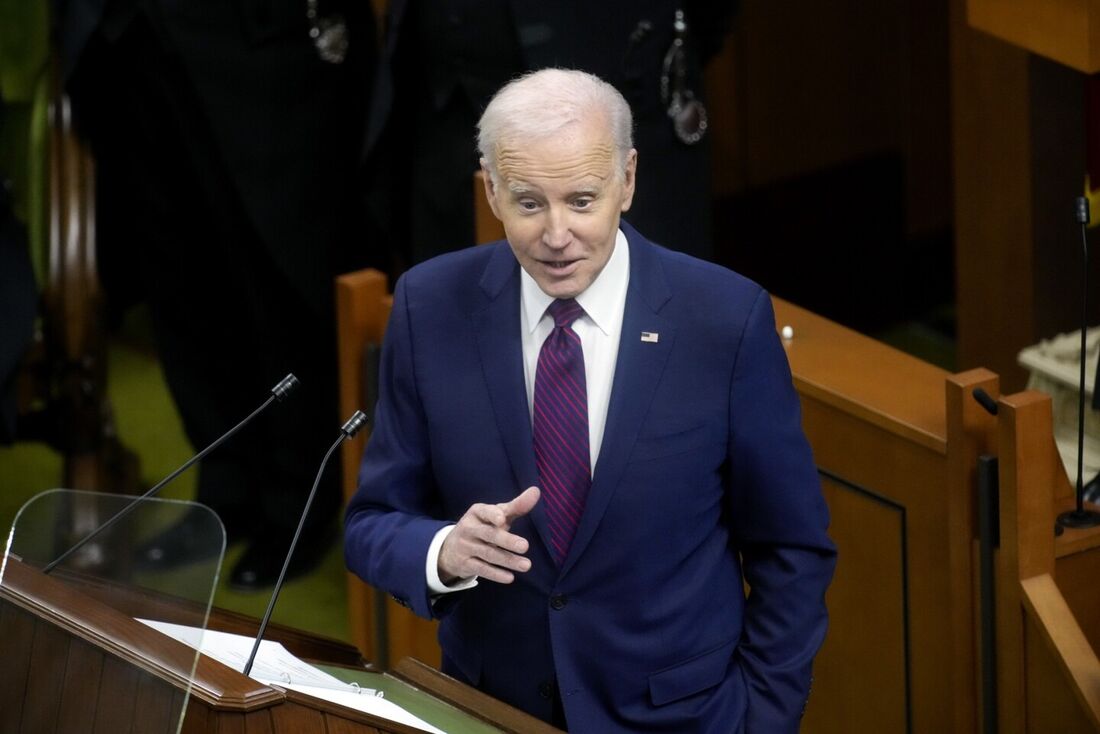 Joe Biden discursa no Parlamento canadense