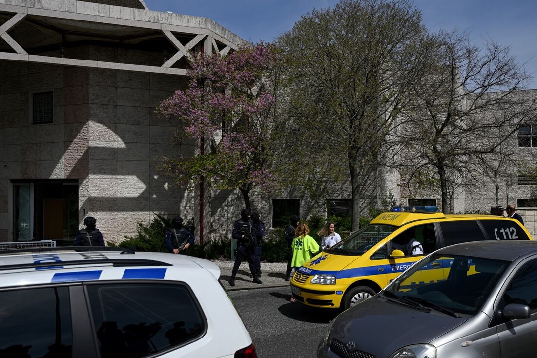 Ao menos dois mortos em ataque a centro muçulmano em Lisboa