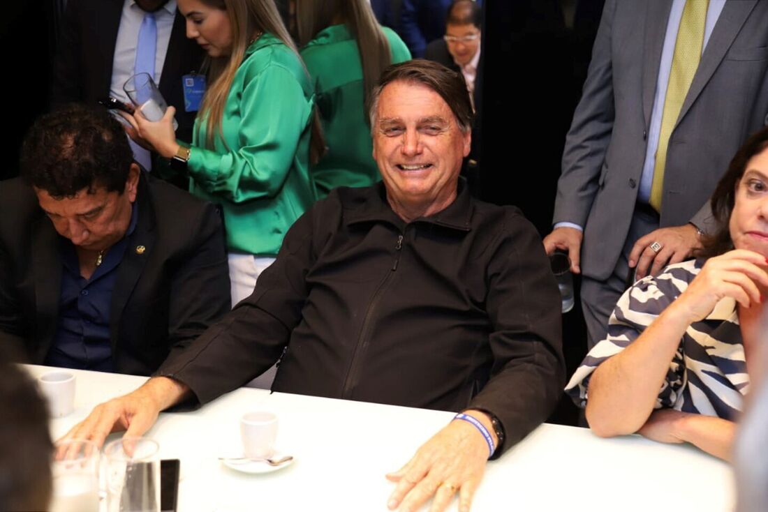 Ex-presidente Jair Bolsonaro (PL) em reunião do PL