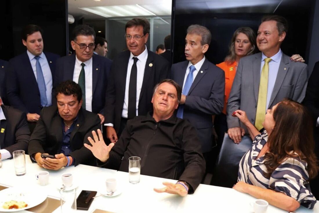 Bolsonaro  pretende percorrer o país com até três viagens mensais e se preparar para as eleições municipais de 2024.