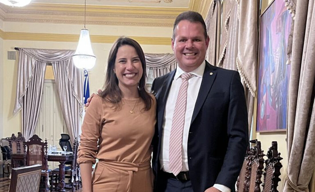 Raquel Lyra e France Hacker