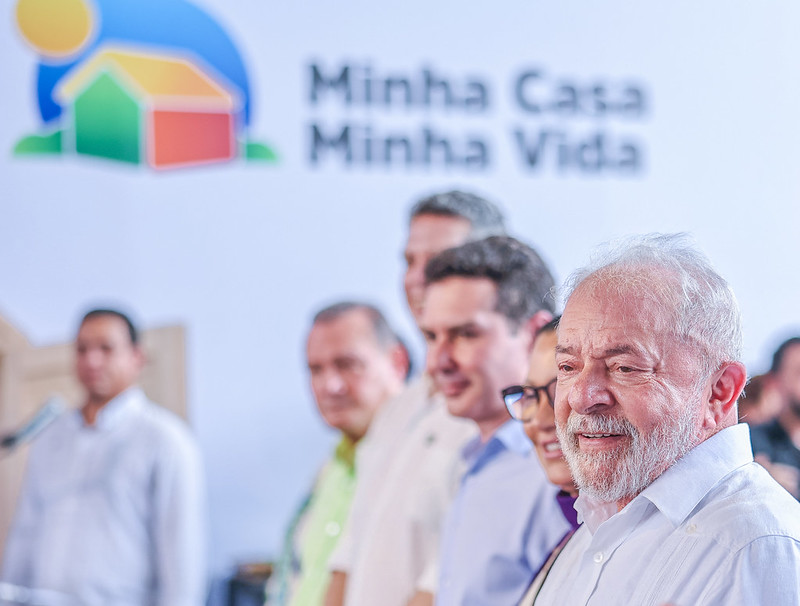 Lula em visita a unidade habitacional no Mato Grosso