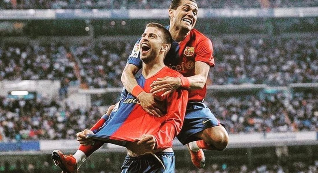 Piqué diz que ficou em choque ao saber de acusação de estupro contra Daniel Alves, com quem atuou por nove anos 