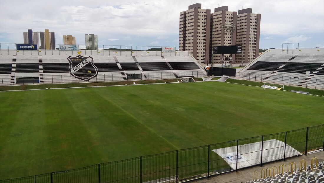 Estádio Maria Lamas Faracho, o Frasqueirão