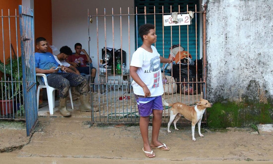 Desabrigados das chuvas em SP vão para hotéis e pousadas