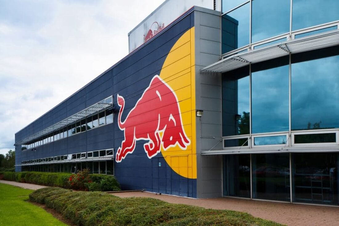 Redbull - Sede em Fuschl am See, no oeste da Áustria