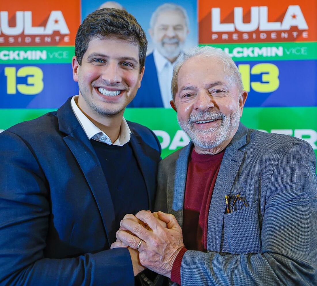 Caberá ao prefeito João Campos fazer a fala com o mote da política ao lado do presidente Lula