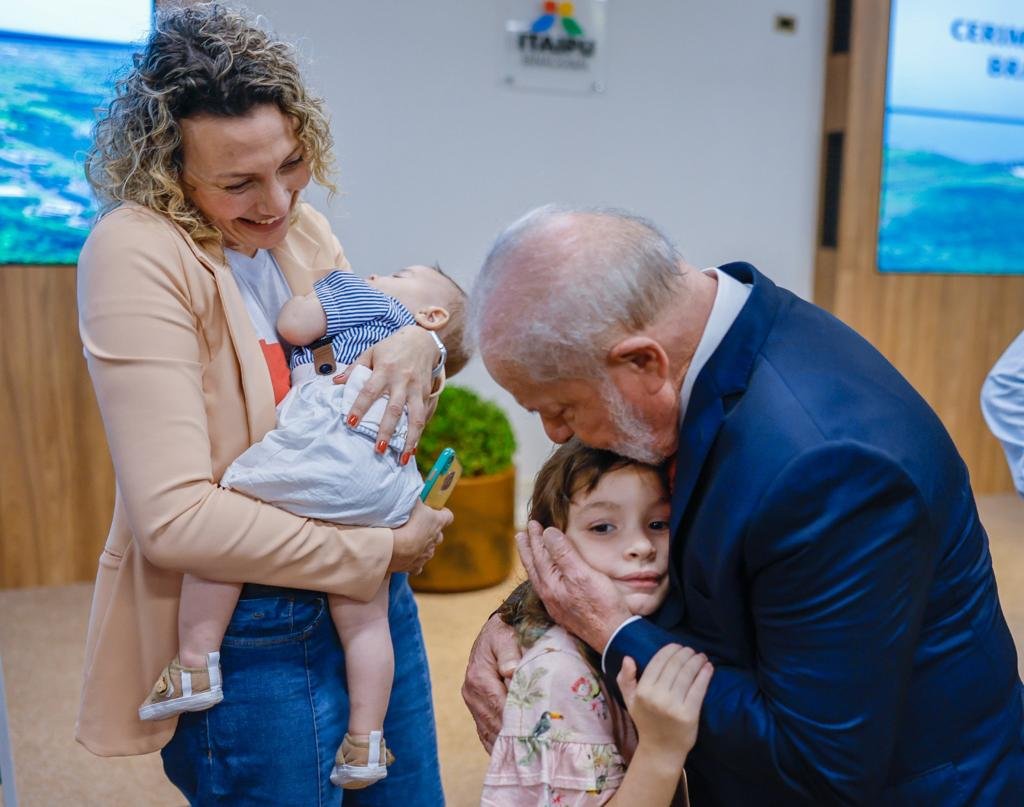 Lula encontra família do petista assassinado Marcelo Arruda