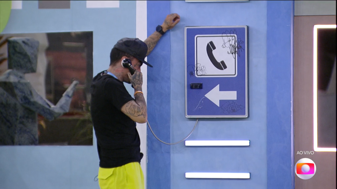 MC Guimê voltou a atender o Big Fone no BBB 23