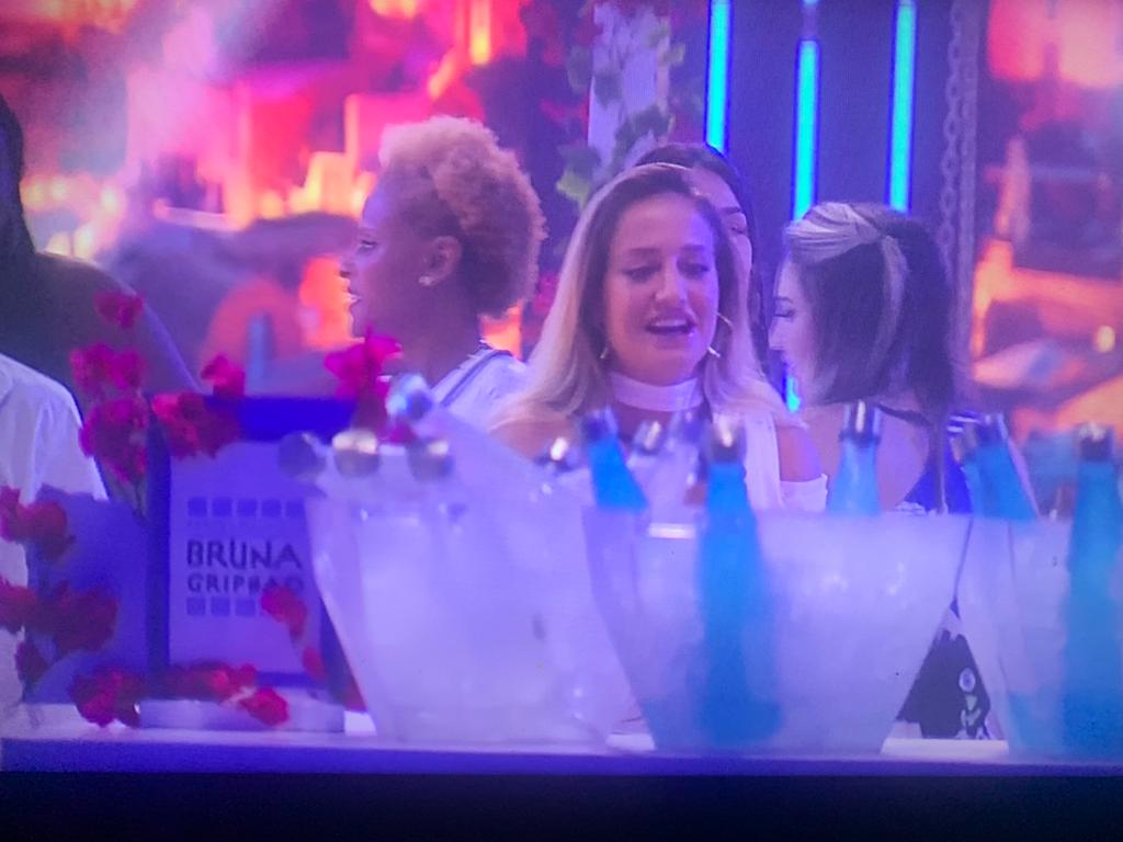 Bruna Griphao aproveitou a sua festa do líder, nesta quarta (1)