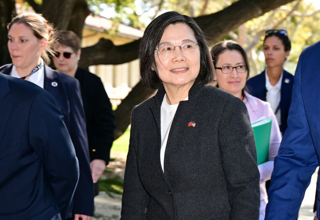 Presidente de Taiwan, Tsai Ing-wen, vai aos Estados unidos mesmo sob ameaça da China