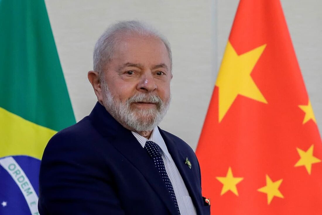 Lula irá viajar para a China nesta terça-feira (11)