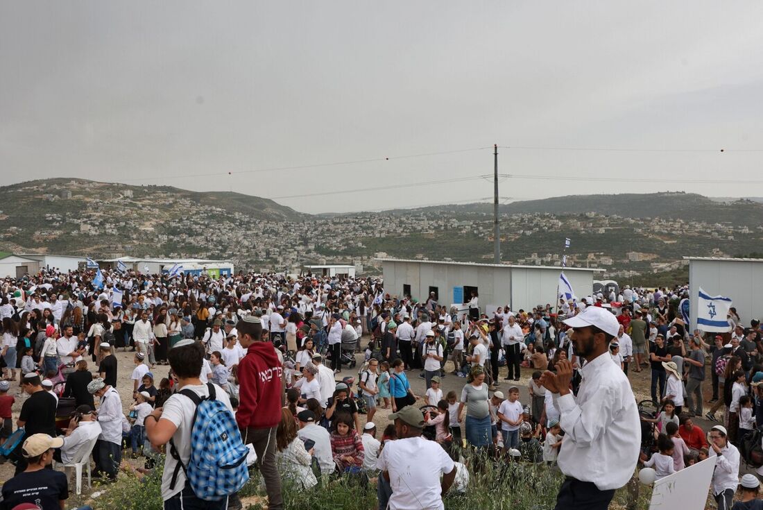 Israelenses marcharam no norte da Cisjordânia, pressionando pela aprovação do estado para um posto avançado de colonos. 