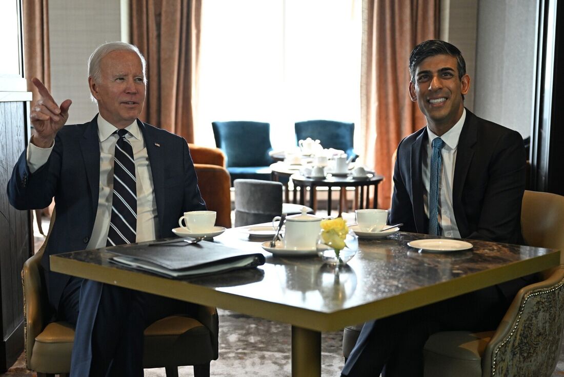 Encontro de Joe Biden e Rishi Sunak em Belfast