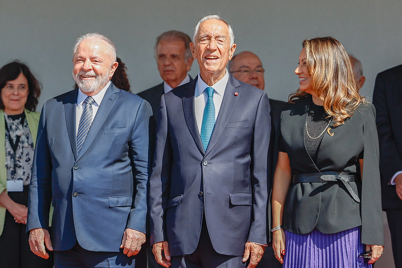 Presidente da República, Luiz Inácio Lula da Silva, Presidente da República Portuguesa, Marcelo Rebelo de Sousa, Janja, durante cerimônia de boas-vindas com honras militares.  Praça do Império, Lisboa - Portugal.