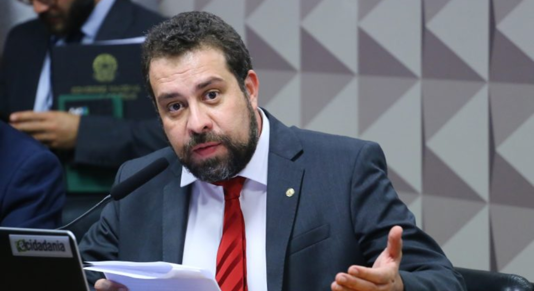 "Vou cumprir a lei", diz Boulos sobre invasões a prédios abandonados em São Paulo