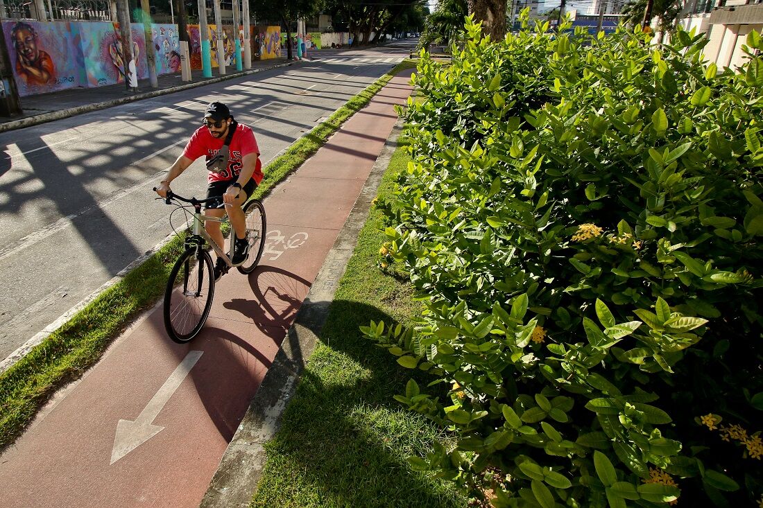 Ciclofaixa é para quem gosta de pedalar contemplando a paisagem