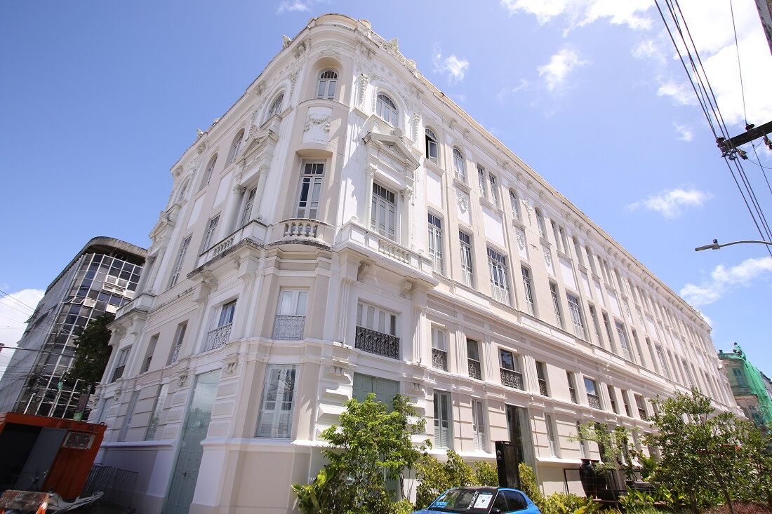 Edifício Chanteclair fica no Bairro do Recife