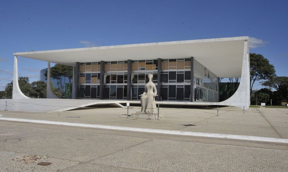 Ministro André Mendonça, do Supremo Tribunal Federal (STF), determinou a suspensão da análise da ação.