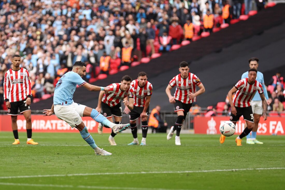 Mahrez marcou o primeiro jogo da partida de pênalti