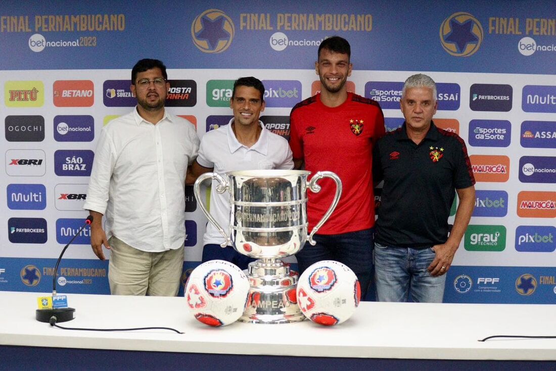 Coletiva com os finalistas do Campeonato Pernambucano na FPF.