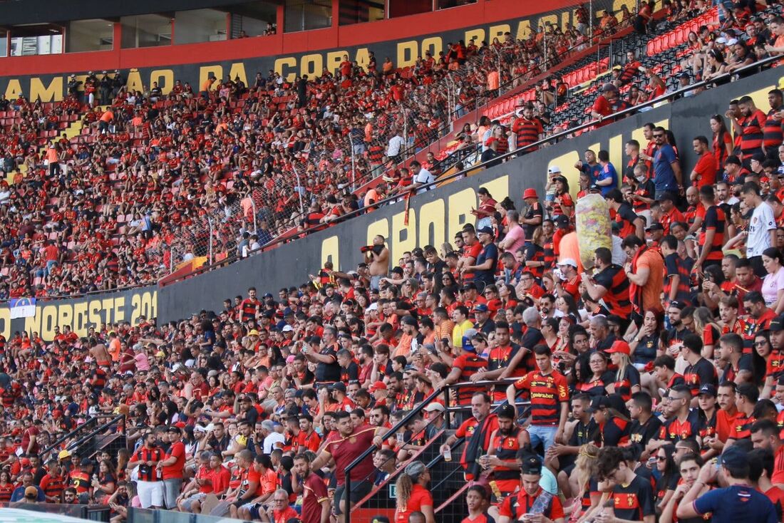 Torcida do Sport na Ilha do Retiro