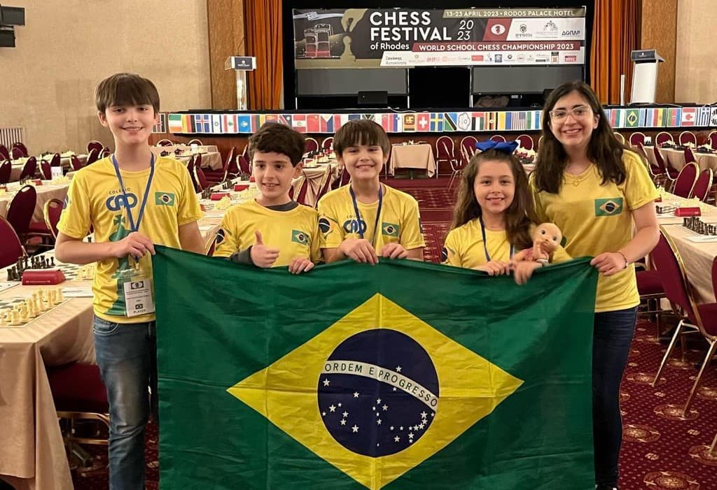 Crianças disputam Campeonato Mundial de Xadrez Escolar na